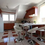 Teubel 5 דירה